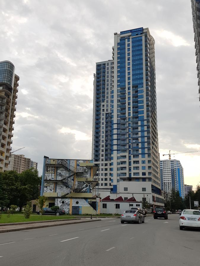 Apartment In Yalchin Star Residence 바투미 외부 사진